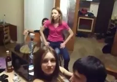 Русские студенты гуманитарного ВУЗа устроили секс вечеринку, сдав очередную сессию